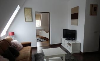 Pannonia Rooms and Apartments
