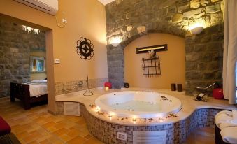 Shirat Hayam Boutique Hotel - Housity