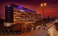 Vivanta Kolkata EM Bypass Hotel di 
