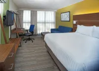 Holiday Inn Express NAGS HEAD OCEANFRONT by IHG