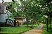 Manyatta Camp Hotele w: 