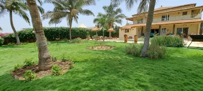 Villa Pieds Dans L'eau Avec vue Exceptionnelle sur L'océan et Piscine Privée Hotéis em 