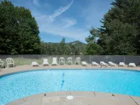 Colonial Motel