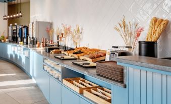 B&B HOTEL Lille Lillenium Eurasanté - Housity