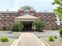 Holiday Inn Express & Suites DETROIT NORTH - TROY by IHG