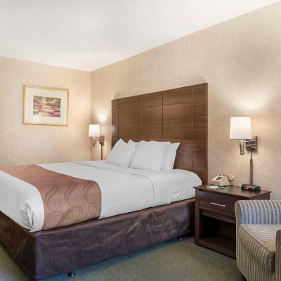 King Suite - Non-Smoking Quality Inn Tysons Corner Promo Code