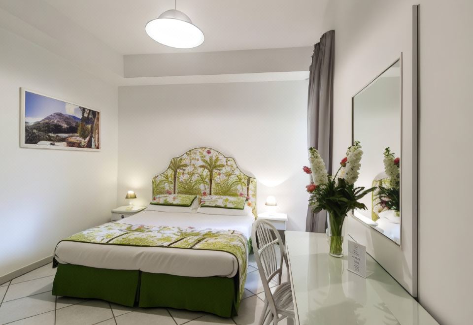 Comfort Double Room with Courtyard View