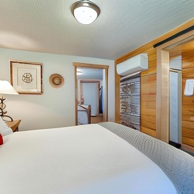 Deluxe Double Room – 2 Queen Beds Stone Lizard Lodging Promo Code