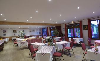 Le Chalet de la Foret Hôtel 3 étoiles et Restaurant - Housity
