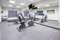 Holiday Inn Express & Suites GLENDIVE by IHG