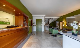 Hotel Ideal - Housity