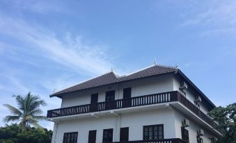 Uncle Sam Villa - Housity