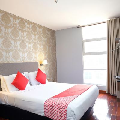 Bilik Deluxe Double Kupon OYO 546 Grand City Hotel