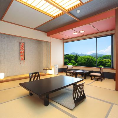 High Floor Japanese-Style with Bath, Mountain View