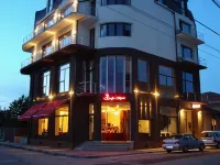Hotel Clipa Отели в г. 