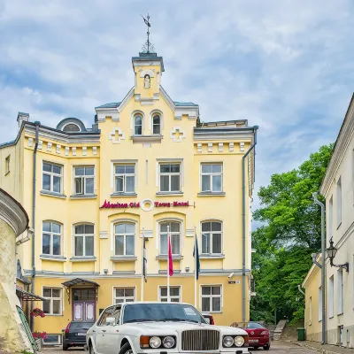 Rija Old Town Hotel Отели в г. 