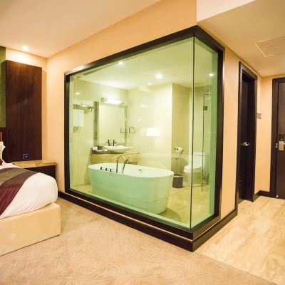 Premier Suite Royale Signature Hotel Promo Code