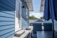 Charming 1 bedroom 1 bathroom guest house with AC, WiFi in brilliant Glendale