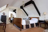 The Great House Hotel Отели в г. 