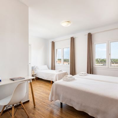 Twin Room Hostal Jume - Urban Rooms Promo Code