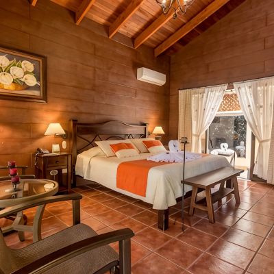 Romantic Chalet Hotel El Silencio del Campo Promo Code