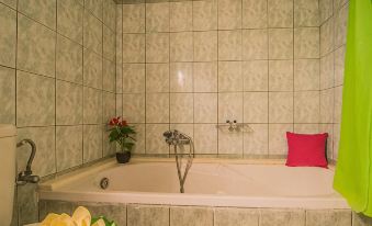 Villa Tonia Apartments - Housity