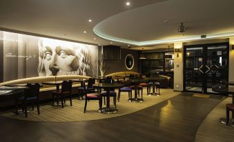 The Originals, Hotel Qualys Reims-Tinqueux