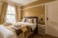 The Longboat Inn Hotels in 