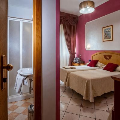 Standard Twin Room Savoia Promo Code