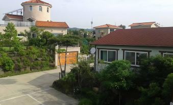Jeju Myung House