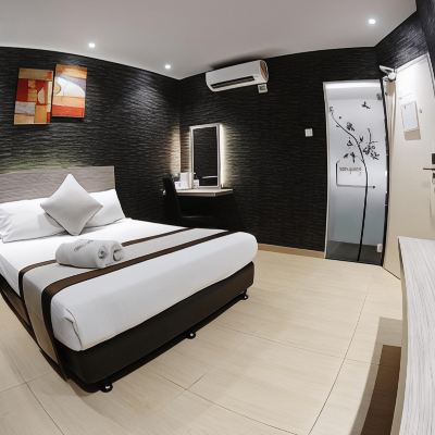 Superior Double with Window Kupon Here Hotel