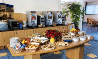 Hotel Express Aosta East - Housity