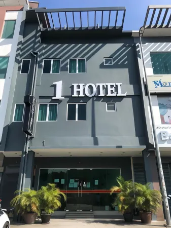 1 Hotel Mahkota Cheras