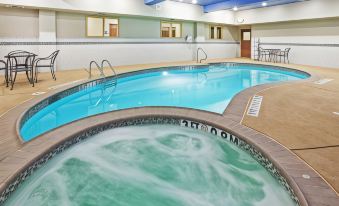 Holiday Inn Express & Suites Jacksonville
