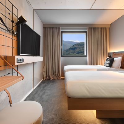 King Room with Mountain View