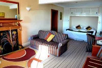 Crown Hotel