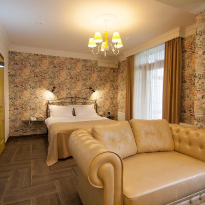Suite Komilfo Hotel Promo Code