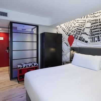 Standard Room Anew Hotel Green Point Promo Code
