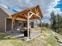 R&R White Mountain Retreat, Hillside with Extraordinary Views! Hotels in Fryeburg