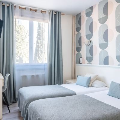 Twin Room Hôtel Emeraude Promo Code