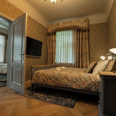 Family Room Boutique Apartments Roze Promo Code