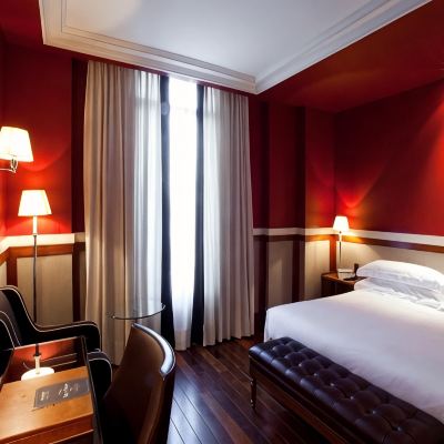 Deluxe Room Hotel 1898 Promo Code