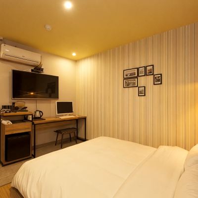 Standard Double Room Hotel Gray Promo Code