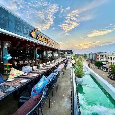 Subinh Hotel Отели в г. Паксе