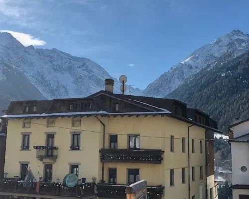 Hotel Sciatori 3 Stelle Superior Hotels in Temu