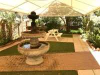 The Solomon Guest House โรงแรมใน