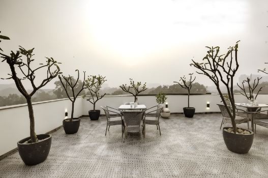 SALTSTAYZ SELECT - NEHRU PLACE & NEW FRIENDS COLONY