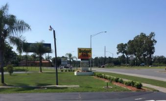 Budget Inn - Housity