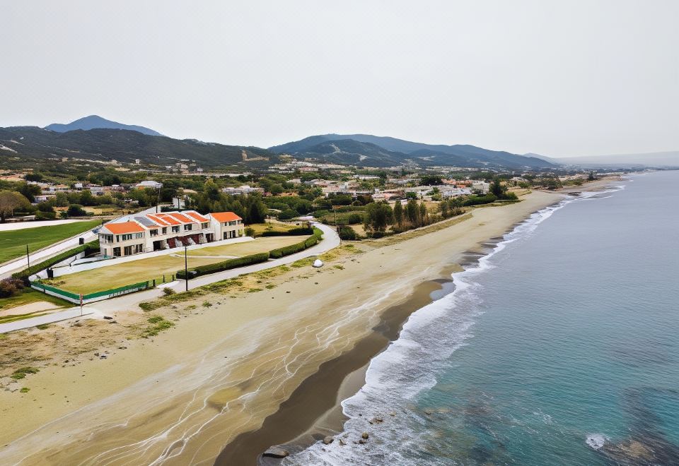 Hotel Phaedrus Living: Beachfront Villa Morona, Leisure & Recreation, Beach
