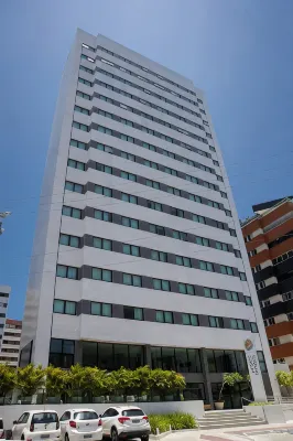 賈喬卡港口酒店 酒店